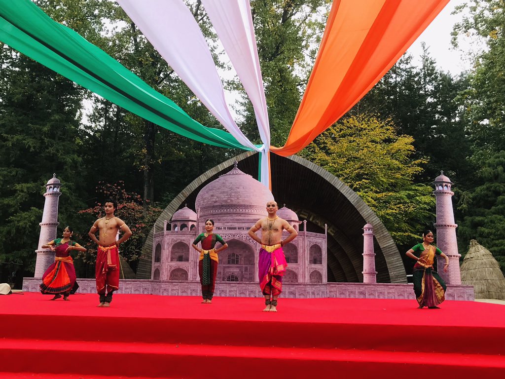 img-3