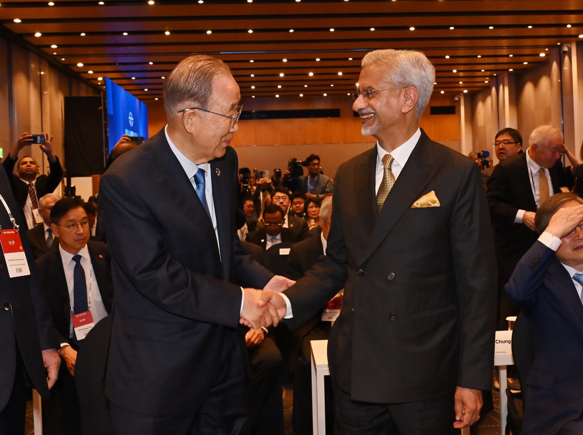 H.E. Dr. S. Jaishankar, External Affairs Minister in India met the former Secretary-General of the United Nations, Mr. Ban Ki-moon at Jeju Forum during his official visit to the RoK