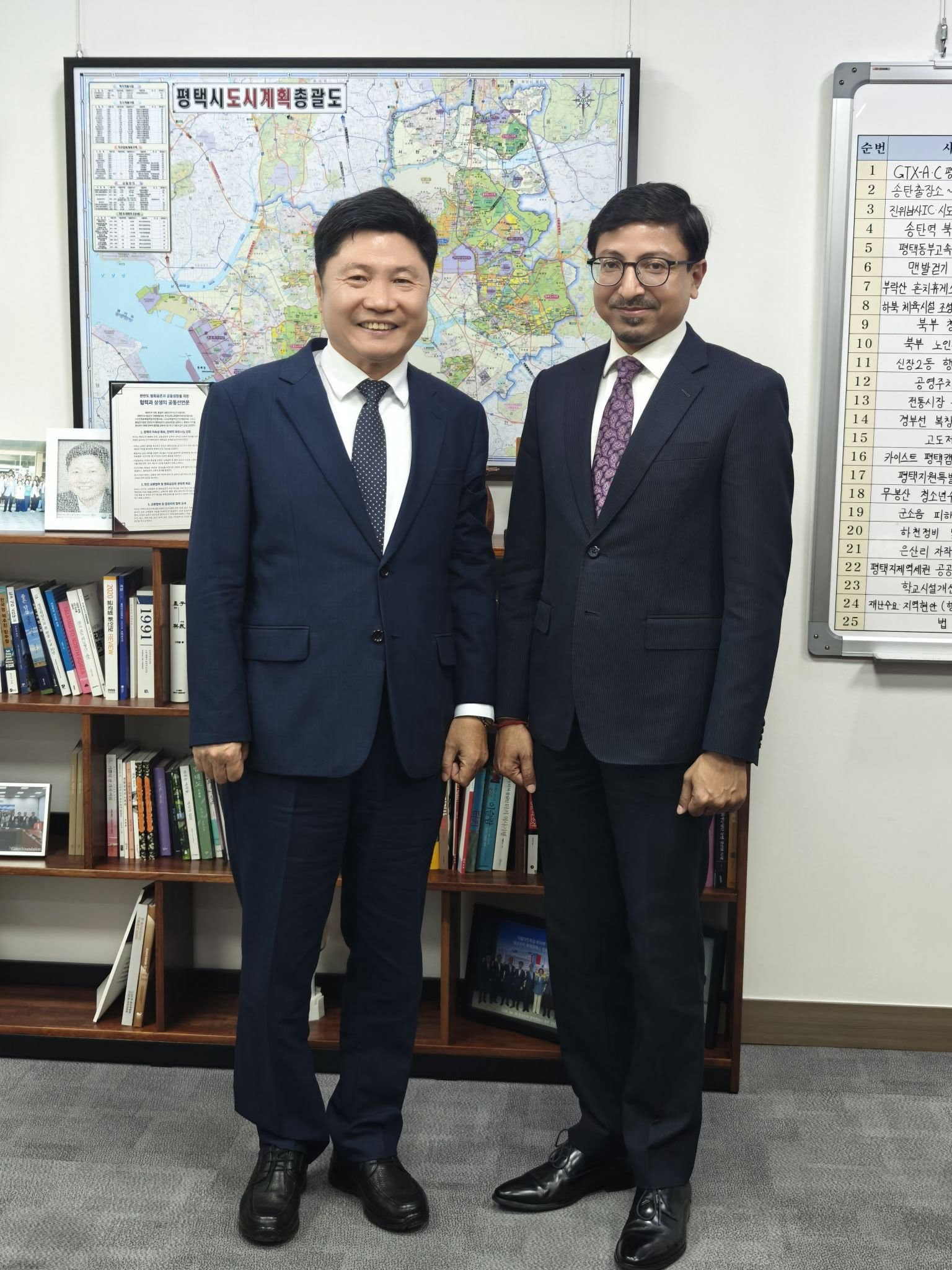 Ambassador met Representative Hong Kee-won, Chairperson, International Committee,
Democratic Party of Korea and Vice chair of the Foreign Affairs and Unification committee,
National Assembly on 16 September 2026.