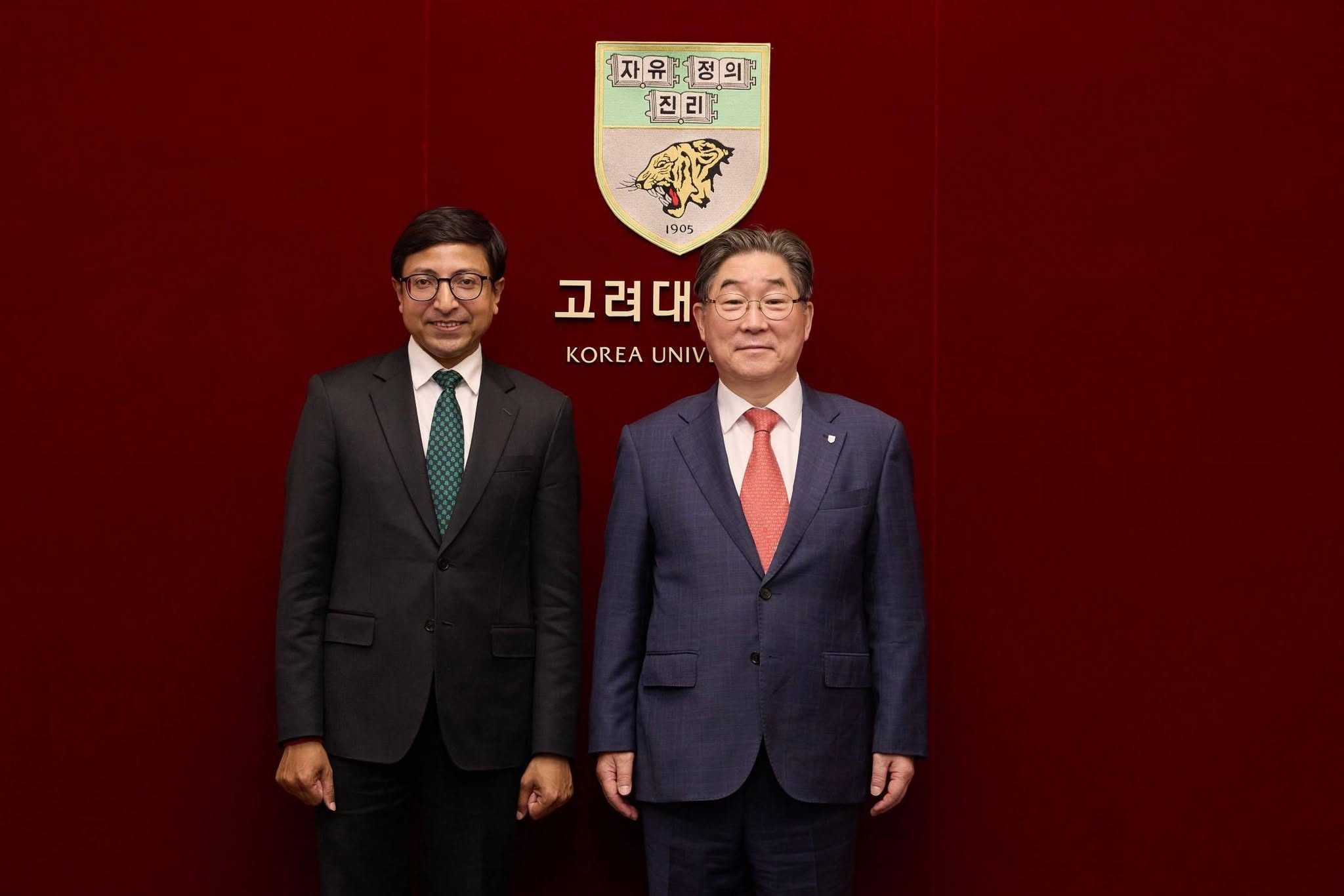 Ambassador met with the President of Korea University, Mr. Kim Dong-one on 6 October 2026.