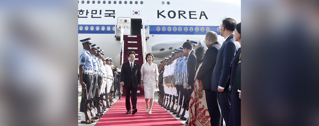 H.E. President Lee Jae Myung arrived in New Delhi on 19th April, 2026 to begin a three-day state visit to India